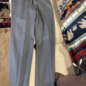 2 pairs of Men’s Dockers 30x34 1gray and 1navy